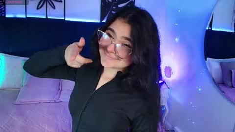 Tifanny  online show from November 10, 8:19 pm