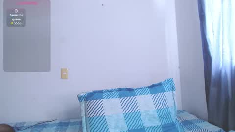 IG-valen mendoza99  twitter valenthompson99 online show from November 23, 6:08 pm