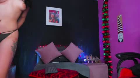 valentina milan online show from December 7, 3:58 am