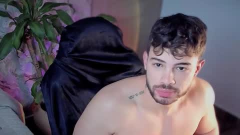 Snapshot of valenthinoking chatting on September 14, 11:04 pm valenthinoking online show from September 14, 11:04 pm