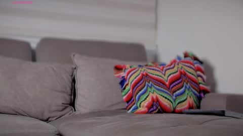 Snapshot of valenthinoking chatting on November 8, 3:39 am valenthinoking online show from November 8, 3:39 am