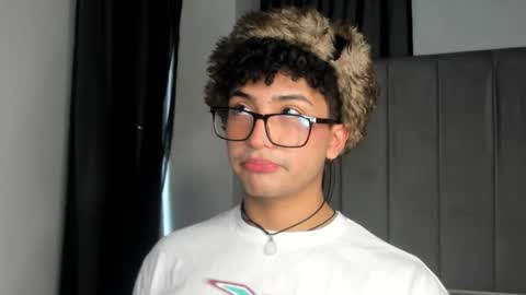 Valentin0 online show from October 26, 7:53 pm