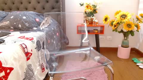 Valen Ferrer online show from December 16, 11:07 pm