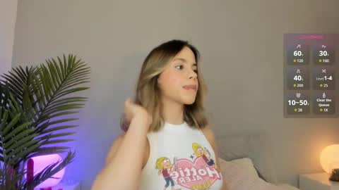 Snapshot of valentina_m17 chatting on September 23, 1:08 am VALENTINA online show from September 23, 1:08 am