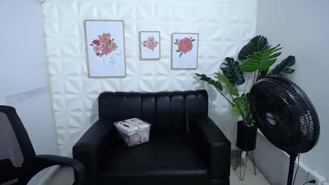 Valentina  online show from February 8, 9:04 pm