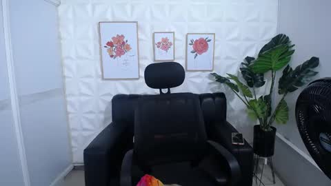 Valentina  online show from March 12, 2:09 am