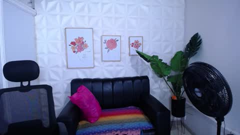 Valentina  online show from November 6, 2:45 am