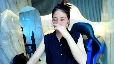 Snapshot of valentina_r_ chatting on November 29, 3:31 am Valentina online show from November 29, 3:31 am