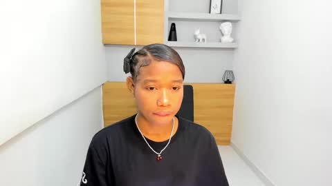 valentinarose4 online show from November 10, 1:21 pm