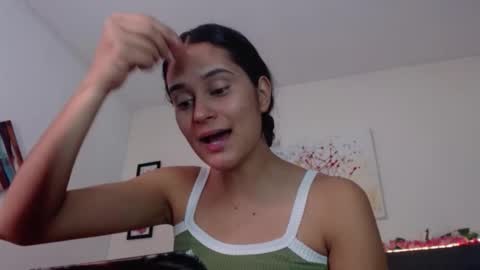 V A L E N T I N I online show from October 24, 8:16 pm