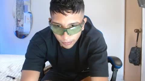 Mistery Guy online show from October 6, 9:34 pm