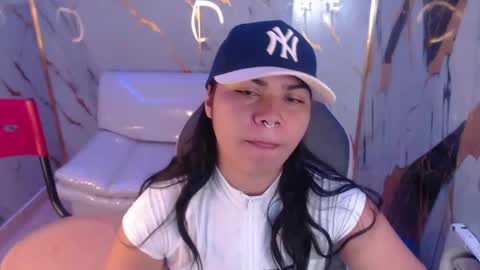 Snapshot of valeri_harpers4 chatting on October 8, 12:47 pm valeri_harpers4 online show from October 8, 12:47 pm