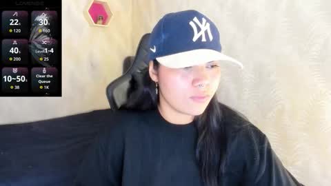 Snapshot of valeri_harpers4 chatting on December 3, 10:08 pm valeri_harpers4 online show from December 3, 10:08 pm