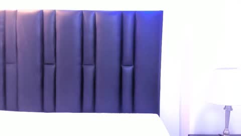 valeri_tafur online show from March 8, 10:43 am