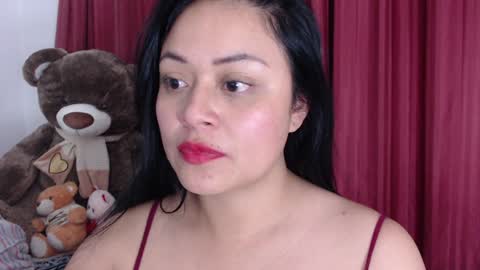 Snapshot of valeria_fiery chatting on January 15, 2:49 am VALERIA online show from January 15, 2:49 am