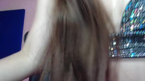 Snapshot of valeria_mendozza chatting on February 23, 9:00 am online show from February 23, 9:00 am