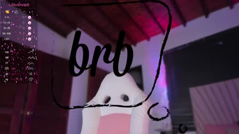 Snapshot of valeria_uribe22 chatting on January 29, 12:54 am online show from January 29, 12:54 am