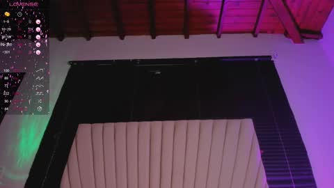 Snapshot of valeria_uribe22 chatting on February 16, 12:08 am online show from February 16, 12:08 am