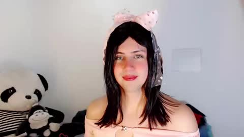 Snapshot of valeriagill_ chatting on October 13, 10:10 pm valeriagill_ online show from October 13, 10:10 pm