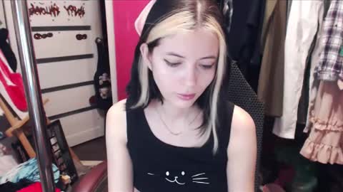 ValeriaXKiss online show from February 14, 1:34 am