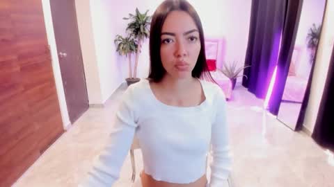 Snapshot of valerie_fox19 chatting on October 14, 2:51 pm Valerie fox online show from October 14, 2:51 pm