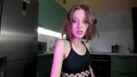 Kristi moony online show from February 18, 10:58 pm