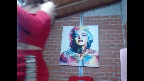 valerie_rousse online show from December 28, 7:11 pm