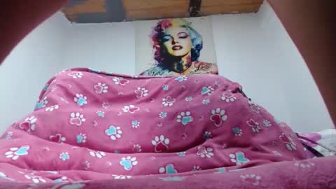 valerie_rousse online show from January 24, 11:23 pm