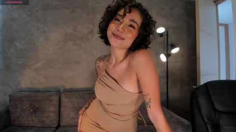 Snapshot of valerieaustin chatting on October 17, 3:25 pm call me Val online show from October 17, 3:25 pm