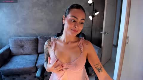 Snapshot of valerieaustin chatting on November 19, 2:28 pm call me Val online show from November 19, 2:28 pm