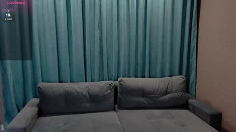 Snapshot of valeriejackson_ chatting on December 15, 2:10 pm Morry online show from December 15, 2:10 pm