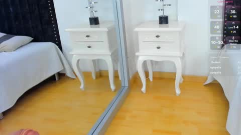 Snapshot of valerith_vega chatting on December 9, 2:28 pm online show from December 9, 2:28 pm