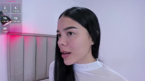 Snapshot of valery__nova chatting on September 12, 12:44 am Cris online show from September 12, 12:44 am