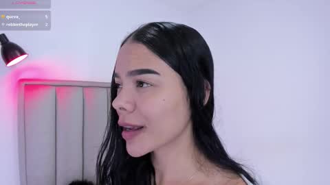 Snapshot of valery__nova chatting on October 25, 2:52 am Cris online show from October 25, 2:52 am