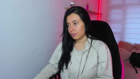 valery_bonnet1 online show from November 28, 12:19 pm