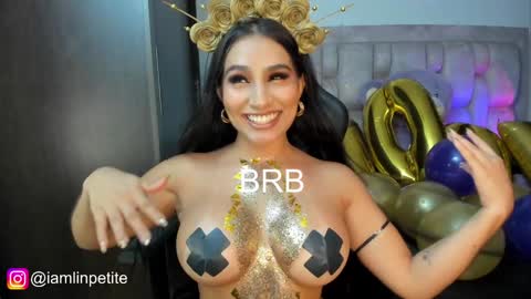 Snapshot of valery_dupont chatting on December 11, 5:00 am Valery Lin Dupont online show from December 11, 5:00 am