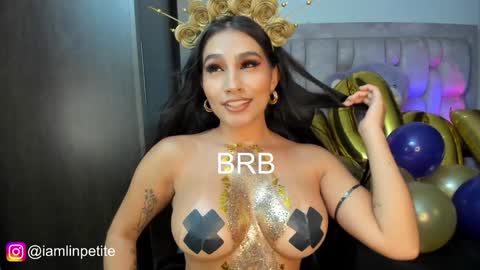 Snapshot of valery_dupont chatting on December 15, 5:13 am Valery Lin Dupont online show from December 15, 5:13 am