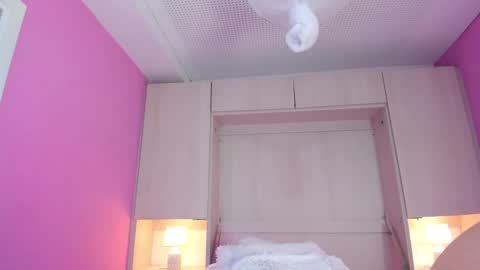 valerymeyerr online show from January 11, 7:17 am