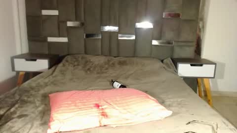 Snapshot of valerymistery_ chatting on February 22, 9:23 am valerymistery_ online show from February 22, 9:23 am