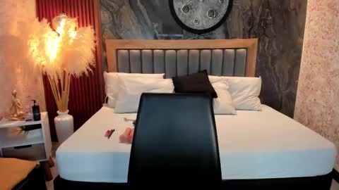 Valerie Shadey  online show from November 29, 8:12 pm