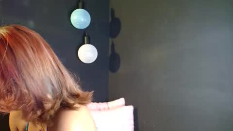 zoe online show from October 6, 10:02 am