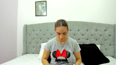 Valesskahall online show from February 4, 12:00 pm