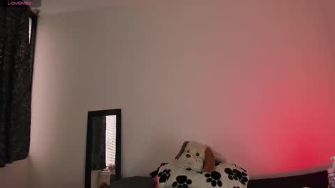 ValeStone  online show from November 6, 9:37 pm