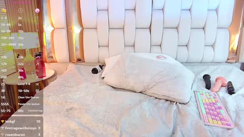 Valkiria moore  online show from February 21, 12:49 am