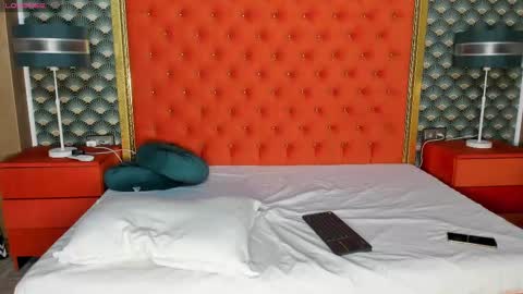 Valerie Val V online show from February 27, 10:31 pm