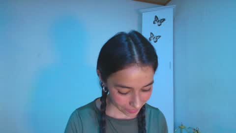 Snapshot of vallery_evanss chatting on December 6, 1:29 am Taty independent account online show from December 6, 1:29 am