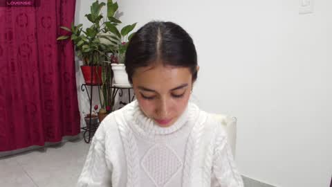 Snapshot of vallery_evanss chatting on February 8, 5:08 am Taty independent account online show from February 8, 5:08 am