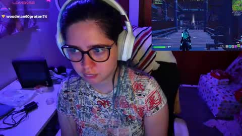 Im Violet online show from December 7, 6:21 am