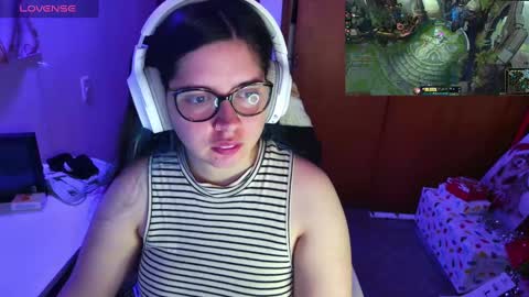 Im Violet online show from December 12, 1:21 am