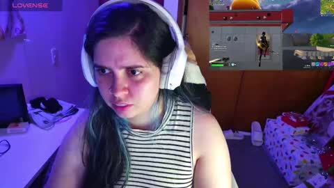 Im Violet online show from December 12, 9:19 am